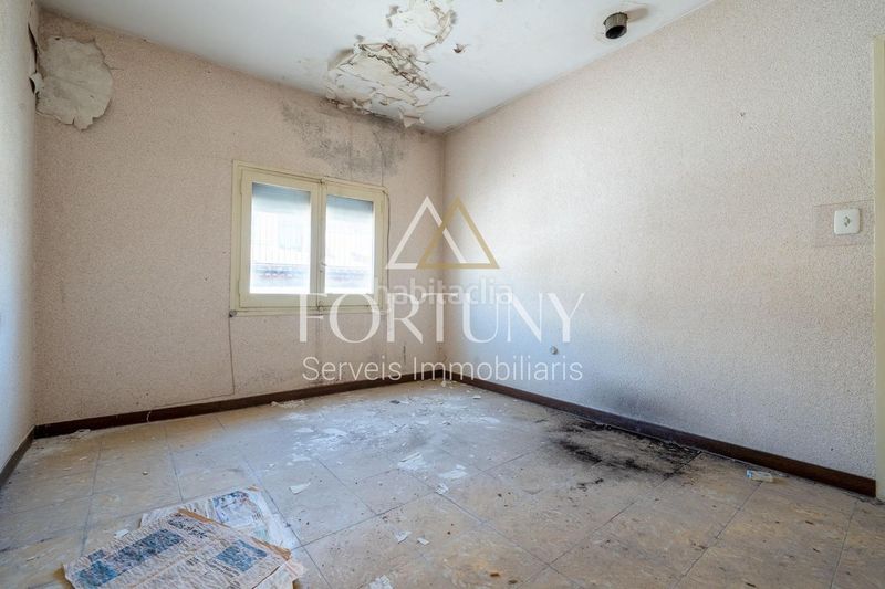 Foto ddd4482f-edd3-4ffd-b89b-fbb9cd84292d. Edificio  en venta en l espluga de francoli en Espluga de Francolí (L´)