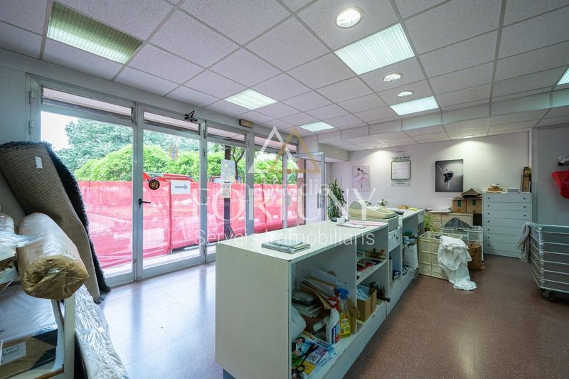 Foto a5ccd7d8-7461-48fb-a20b-a9c7407e574f. Local comercial a Mestral Reus