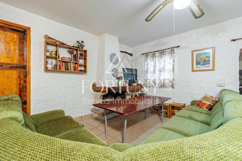 Foto 58880cbc-6ee9-4687-b8c4-e9d32336f24d. Casa amb piscina a Alforja