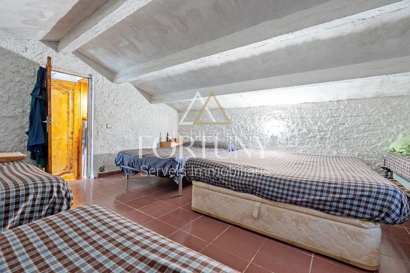 Foto b760d42b-78bc-4420-8556-244c27e1bef3. Casa amb piscina a Alforja