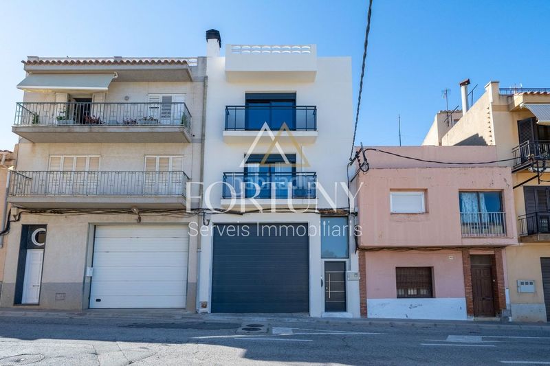 Foto 1cb37c7a-e0cb-4919-ad30-11a5ebdbaf6b. Casa amb aparcament a Vinyols i els Arcs