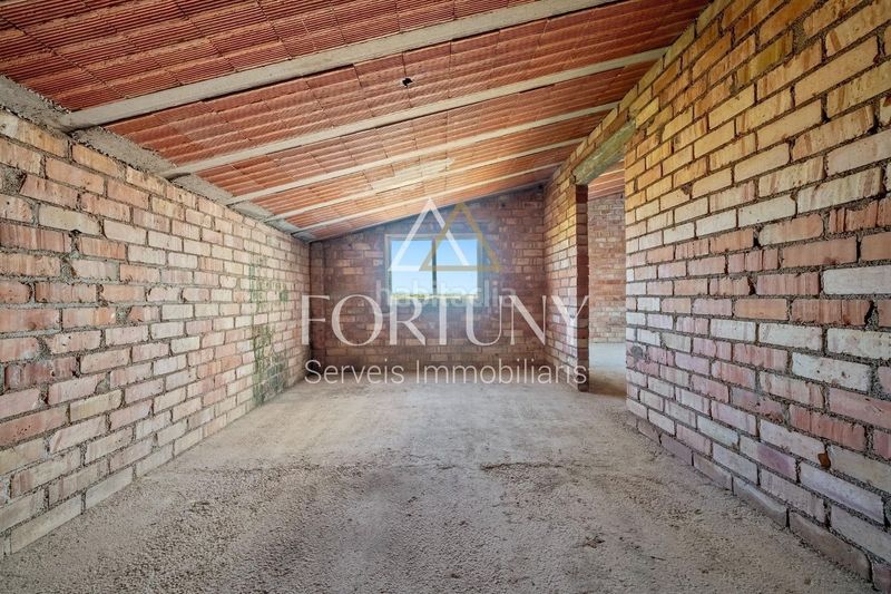 Foto 4f3d7dff-379a-4b3b-858a-d9d1ac01743d. Casa amb aparcament a Vinyols i els Arcs