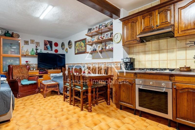 Foto 058db1ef-0f19-4cf2-9218-5757c2ade017. Casa amb aparcament a Vila-seca poble Vila-seca