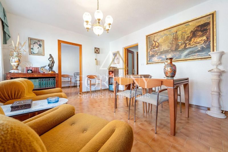 Foto b5a5bc1f-8321-4315-971a-18262d7474fd. Casa amb aparcament a Vila-seca poble Vila-seca