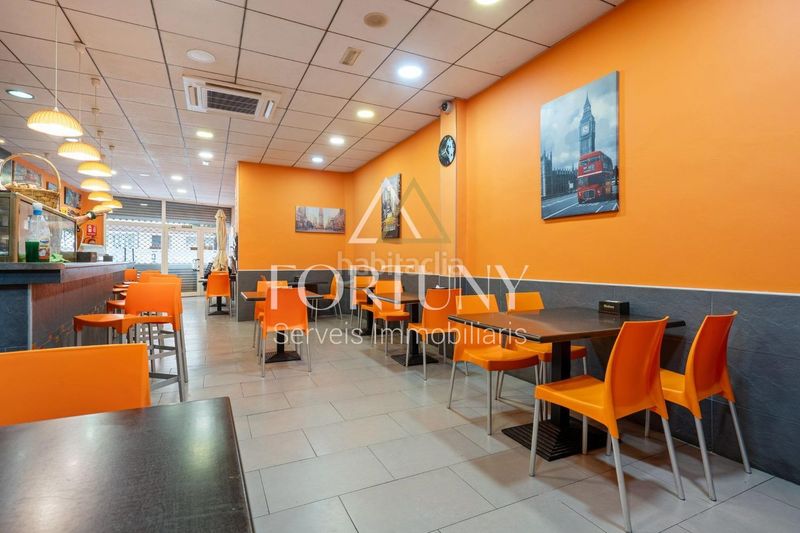 Foto ac854108-3d0f-4ff7-a2cd-e00a16320c82. Casa a Centre Reus