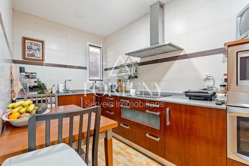 Foto f964fe12-07c7-43fe-b74a-bf1db935f172. Casa a Centre Reus