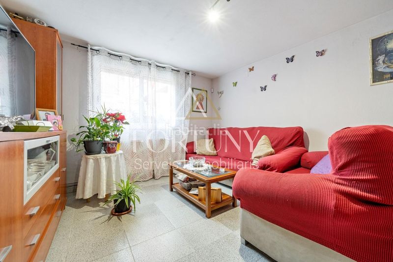 Foto 2f7d68dd-7c64-4bd5-9573-22cd6fca9442. Casa amb aparcament a Constantí