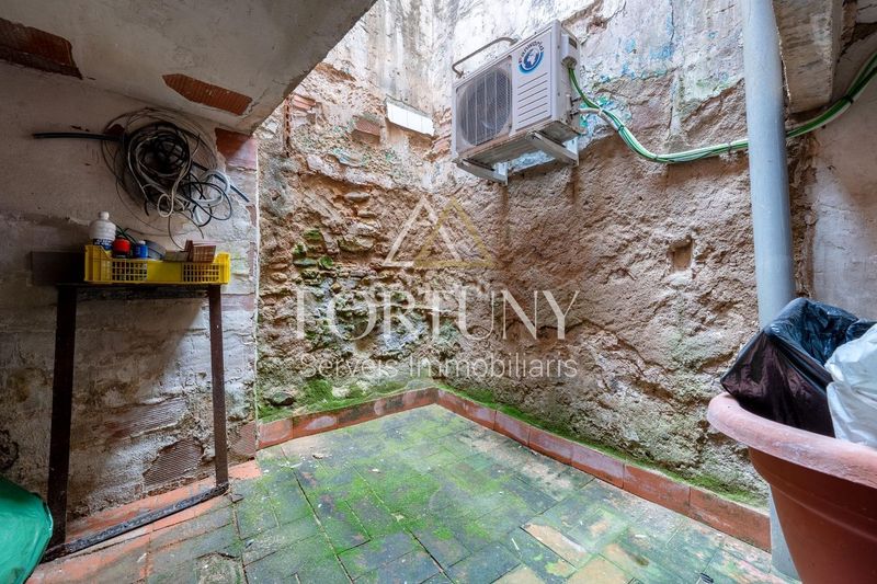 Foto b1271481-6519-4786-a01f-f8c2e3316a4e. Casa amb aparcament a Constantí
