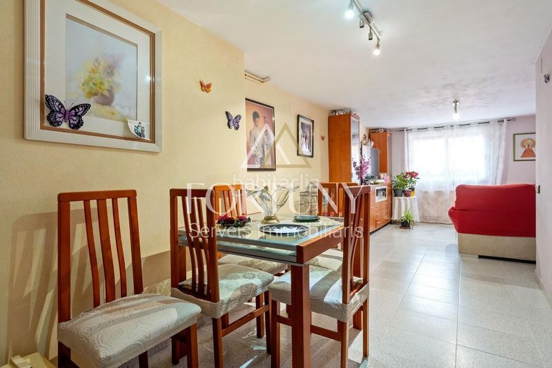 Foto b7b385c2-0b54-4739-b714-4a75dcee3297. Casa amb aparcament a Constantí