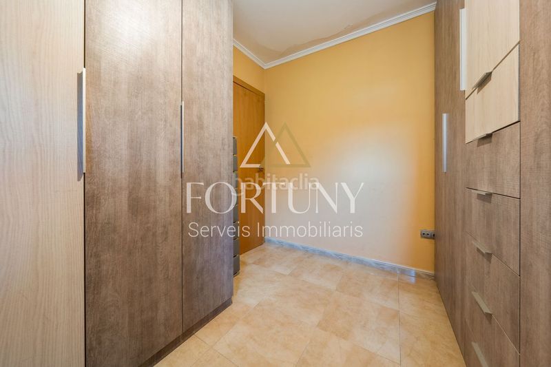 Foto 0ae5b1ff-2104-403c-ac85-0e28d9bf6bf2. Casa amb aparcament a Llevant Reus