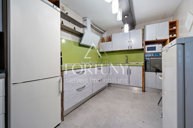 Foto 51bf1e00-4ee0-4dd5-bbbf-b2fb8366fefd. Casa amb aparcament a Llevant Reus