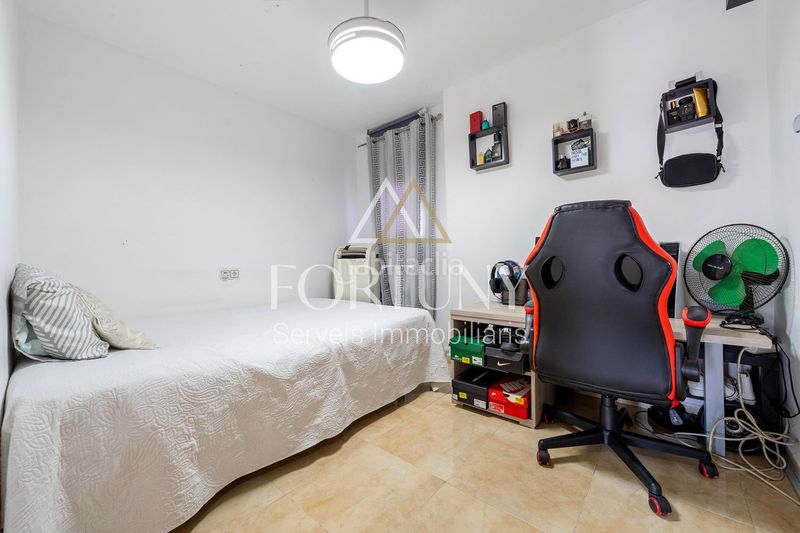 Foto 6ea717f2-cda3-483b-ad60-8dd32e8520f3. Casa amb aparcament a Llevant Reus