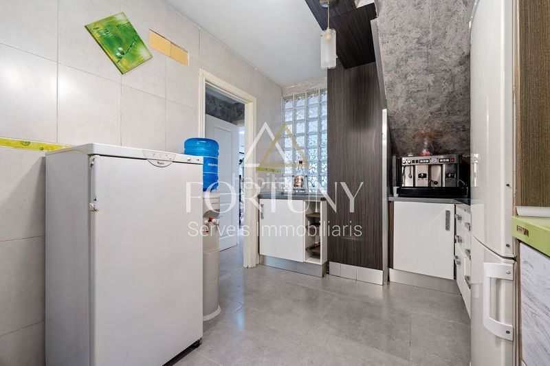 Foto bd74d4fb-8cd4-4b97-ba7c-bf3a278a9fe4. Casa amb aparcament a Llevant Reus