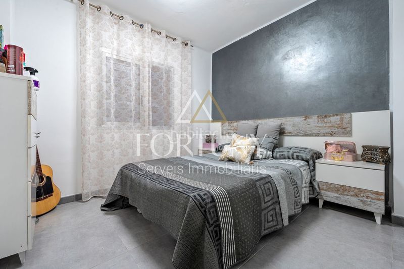 Foto f970c048-8f0c-4654-9c1f-e3c2a67a8779. Casa amb aparcament a Llevant Reus