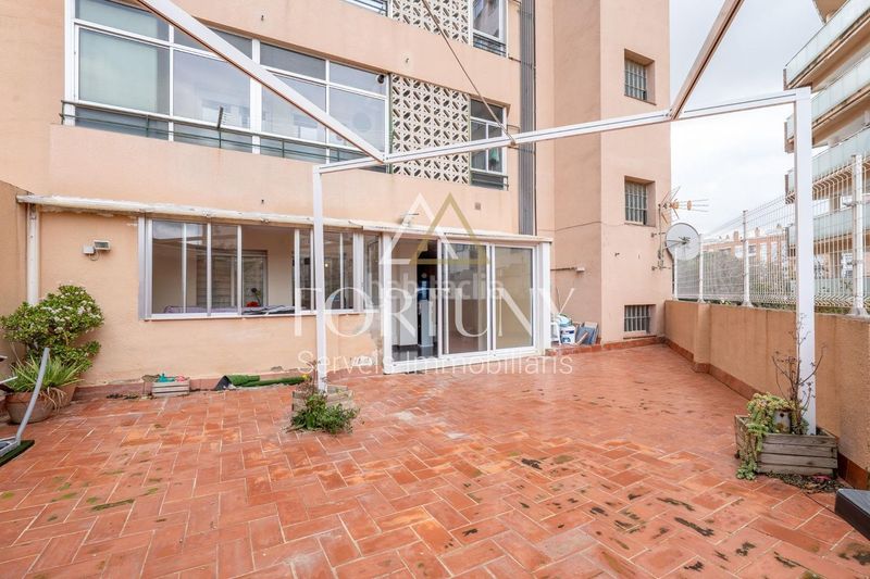 Foto 0169a1f5-f834-41b7-8eb2-6bd3423bb599. Pis amb aparcament a Ponent Reus