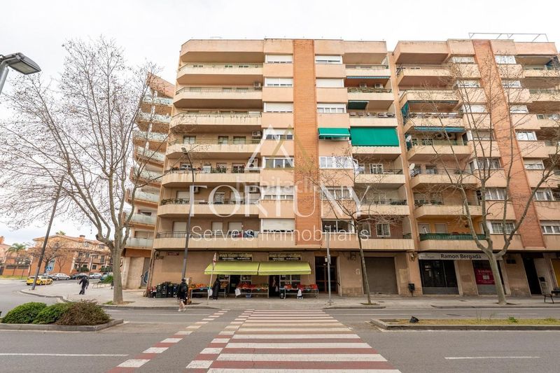Foto 4d2a909c-f3d4-4d5c-ac9a-0d97954edf93. Pis amb aparcament a Ponent Reus