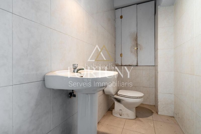 Foto 143dbbfd-d0b4-40d5-9a3c-f08035e136ce. Edificio  en venta en constanti en Constantí