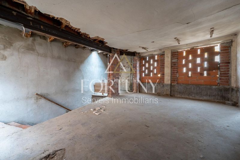 Foto 2b6ff4a6-164b-4a3b-aa3d-e9afd00b0184. Edificio  en venta en constanti en Constantí