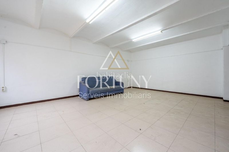 Foto 65c75ad0-17de-4708-8842-beaf335a323a. Edificio  en venta en constanti en Constantí