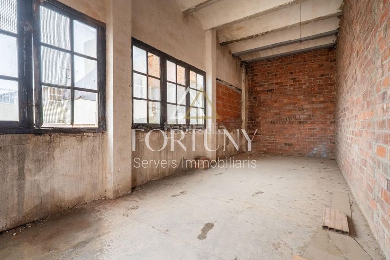 Foto 75cc9003-21f4-4373-b787-05b780b7b32f. Edificio  en venta en constanti en Constantí