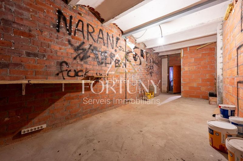Foto 85ac56ff-abf0-4e2a-b06c-cccb55d300ed. Edificio  en venta en constanti en Constantí