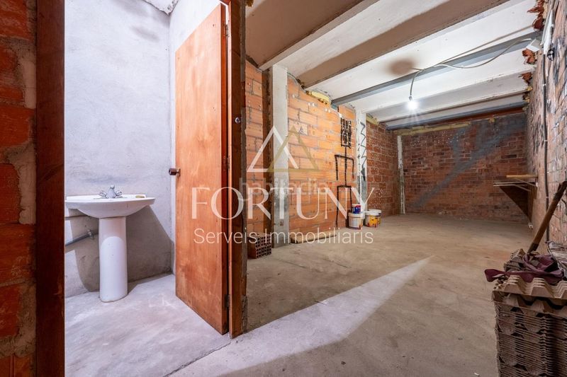 Foto a7c40a85-e3c1-4729-85ec-648e959ceee9. Edificio  en venta en constanti en Constantí