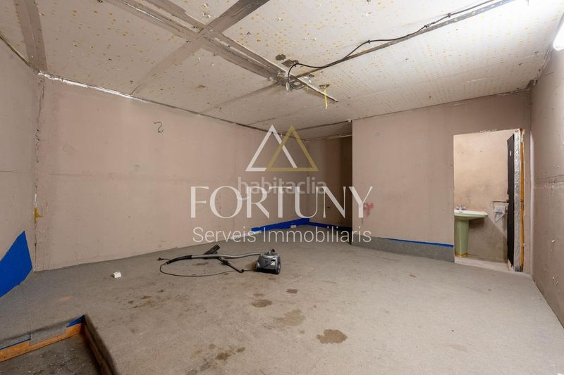 Foto c5aedb63-b780-4618-844a-4e99862fd7f1. Edificio  en venta en constanti en Constantí