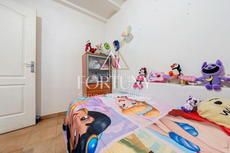 Foto f0cecdda-f5bd-49ea-a227-0dff76afdfd8. Casa a Valls
