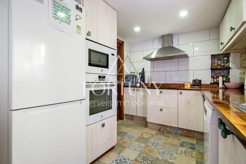 Foto 2a4ec8c7-50e6-4af8-a6f5-404296ba8697. Casa amb aparcament a Alcover