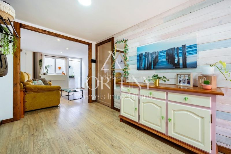Foto 4c172989-9e81-4e44-b6ce-a36d440df6f1. Casa amb aparcament a Alcover