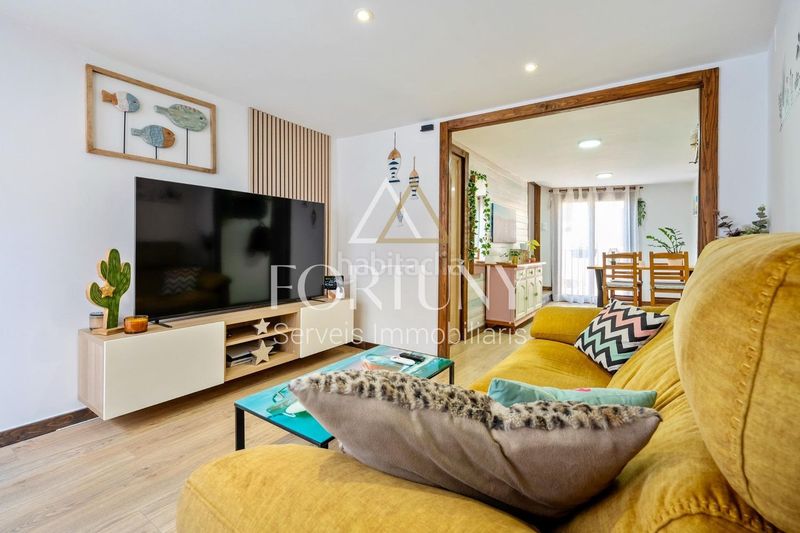 Foto 9841c840-f234-4743-9677-f5bda5396eda. Casa amb aparcament a Alcover