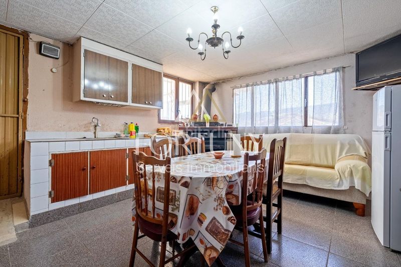 Foto 6d8adf76-dbad-429d-9663-a9821a404354. Casa amb aparcament piscina a Espluga de Francolí (L´)