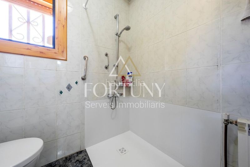 Foto ad1f8e37-f397-4a1b-9fb4-173c47ebc05e. Casa amb aparcament piscina a Espluga de Francolí (L´)