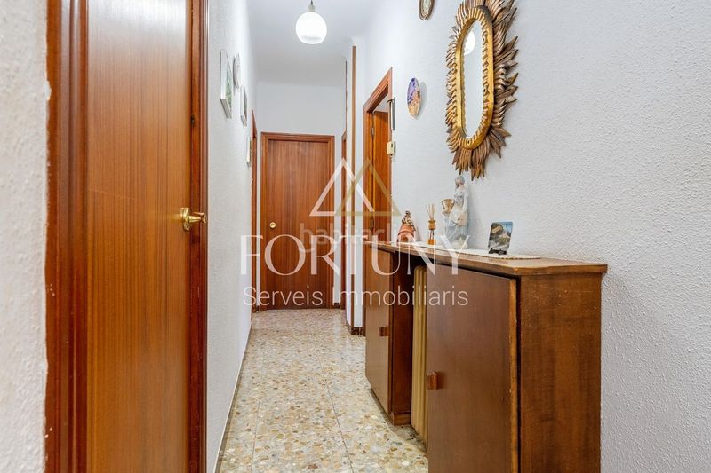 Foto b4d66eff-6885-43f5-ade5-1be46b95cf16. Casa amb aparcament piscina a Espluga de Francolí (L´)