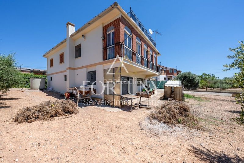 Foto c80cfc6b-208d-451d-ba3e-16a7cbcb72be. Casa amb aparcament piscina a Espluga de Francolí (L´)