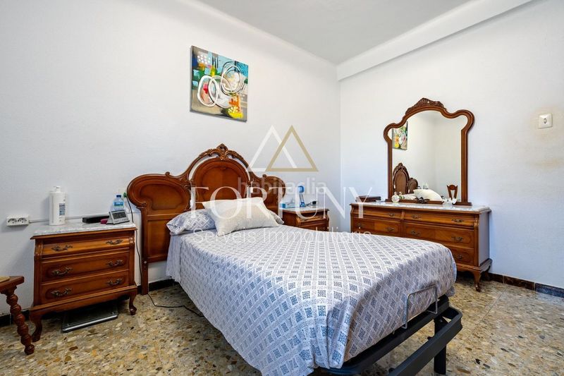 Foto ee80a69b-ac43-40e6-913f-209f9ab1bf75. Casa amb aparcament piscina a Espluga de Francolí (L´)