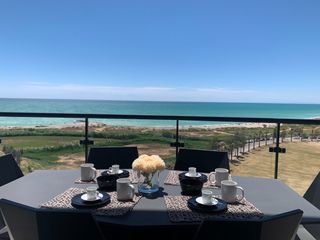 Lloguer Apartament a Moncófar Playa. Exclusivo apartamento con vistas al mar. alquiler de septiembre