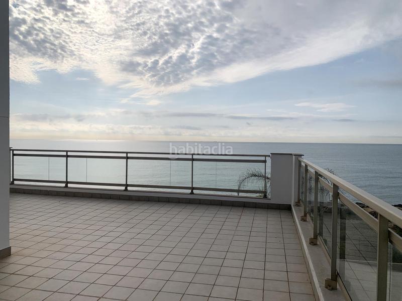Foto 1b4ee74e-b430-42e6-8fdc-fea8e0bc5950. Chalet espectacular chalet en primera linea de Playa en Burriana