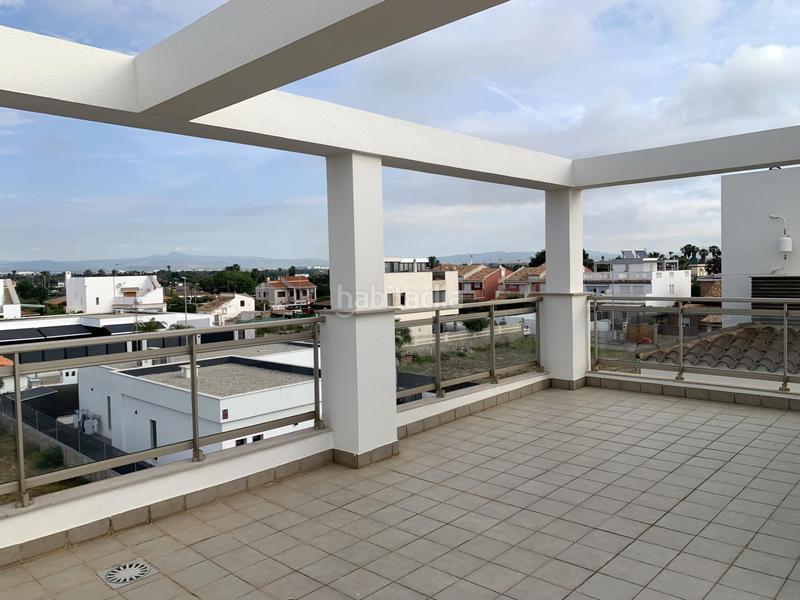 Foto 3c0c7869-9acc-45dd-b1d1-a32bd2031f13. Chalet espectacular chalet en primera linea de Playa en Burriana