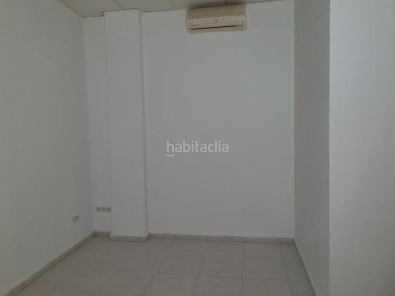 Foto 17810740-a0d5-4b1e-a9ad-7bf9a076af28. Locale commerciale in Piscinas Burriana