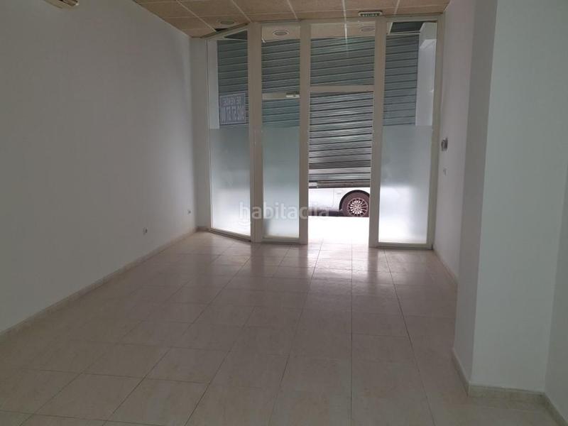 Foto 179941b0-5439-42f3-bae5-6447169640ec. Locale commerciale in Piscinas Burriana