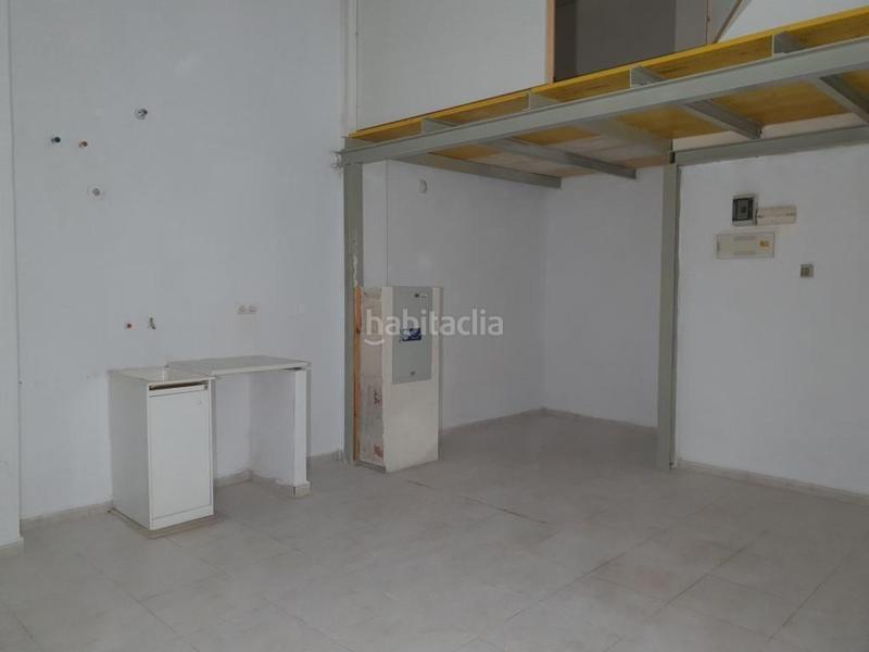 Foto 49fee2da-2282-419a-8c20-124f6f3b85cd. Locale commerciale in Piscinas Burriana