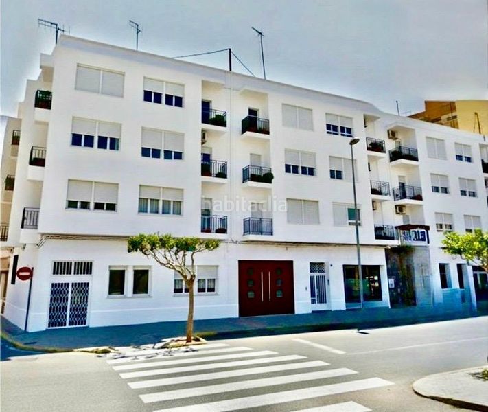 Foto d4a094f0-f1e3-40a7-b5cc-93e7247f6924. Planta baixa a Nules