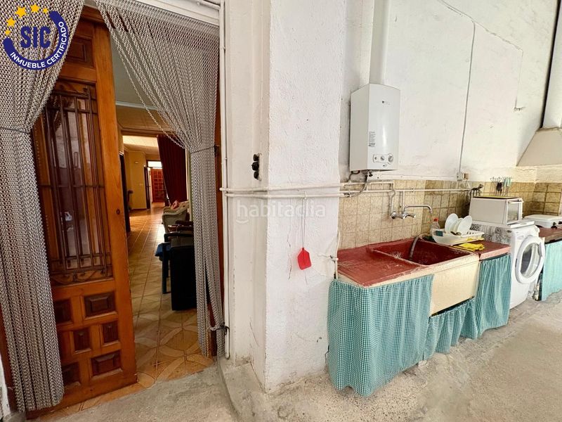 Foto 095881a4-538a-4c12-bfde-f30d2aa6f0c5. Casa amb aparcament a Nules