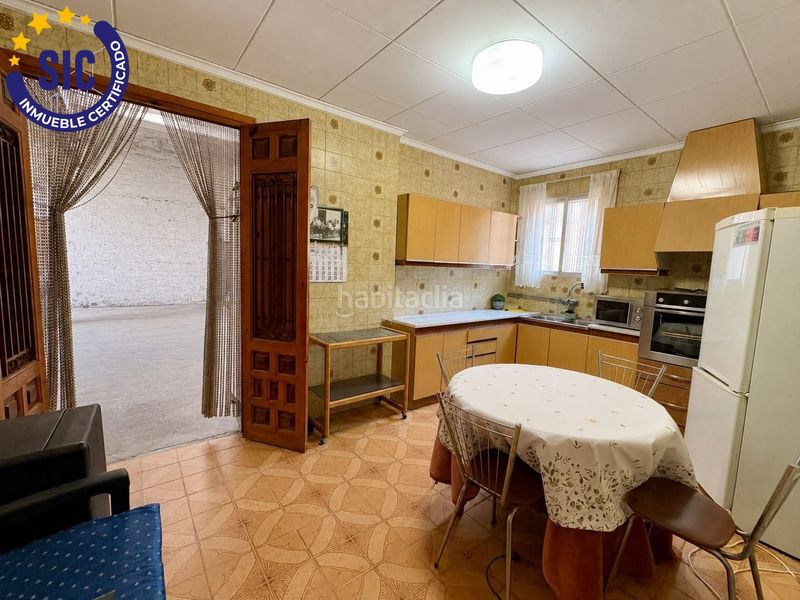 Foto 7934547f-c277-45b4-8f64-6d2354eb480a. Casa amb aparcament a Nules