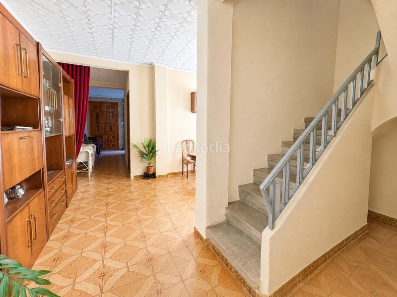 Foto 91ed5b45-3980-472b-96e3-16442297fb3f. Casa amb aparcament a Nules
