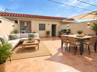 Duplex in Chilches. El mediterráneo a tus pies dúplex con 2 terrazas y vistas al mar