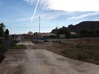 Maison à Alhama de Murcia Ciudad. Casa y terreno- colegio azaraque