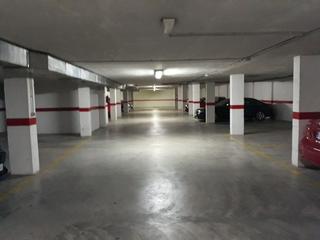 Aparcament cotxe a Alhama de Murcia Ciudad. Plazas de garaje frente la fabrica de el pozo alimentacion
