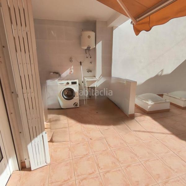 Foto ff3d4449-ffb4-4a3b-940a-59c52b3afabf. Appartamento con parcheggio in Totana